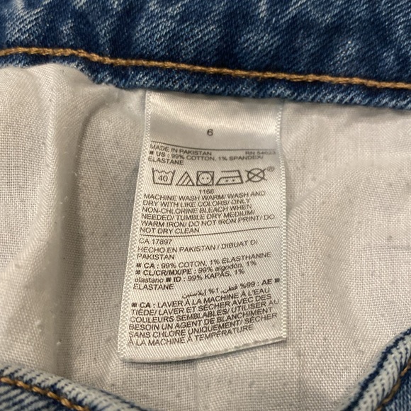 Old Navy O G High Rise Jean Shorts Size 6 - Picture 5 of 5